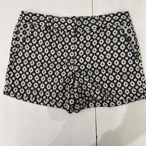 Ann Taylor LOFT Women’s Size 4  Black Silver Shorts Geometric Floral Print